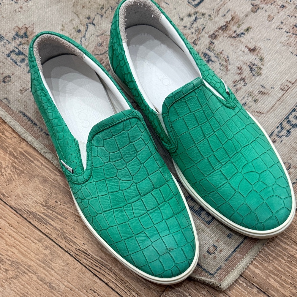Jimmy Choo Green Crocodile Pattern Loafers